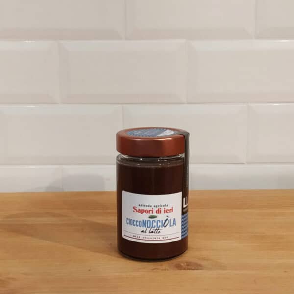 Crema spalmabile "ciocconocciola al latte"