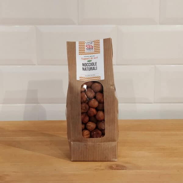 Nocciole sgusciate da agricoltura Bio