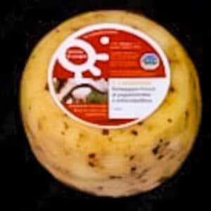 cacio rosso formaggio semi stagionato al peperoncino