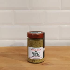 Salsa di zucchine, basilico e Nocciole
