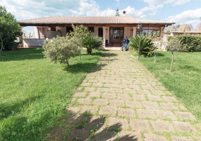 Piana di Alsium giardino